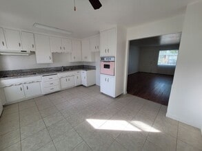 Building Photo - 2838 Sweet Way