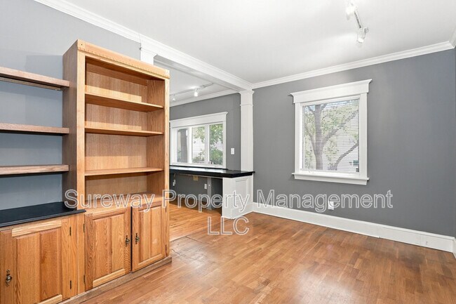 Foto del edificio - 342 Quaker Rd