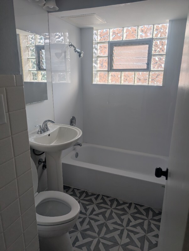 Foto del edificio - 3205 W 97th St