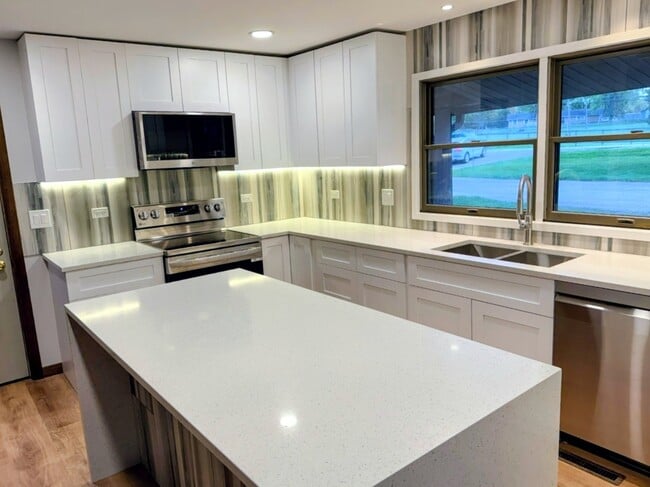 Foto del edificio - 27996 W Roberts Rd