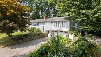 Building Photo - 30 Johnnycake Ln