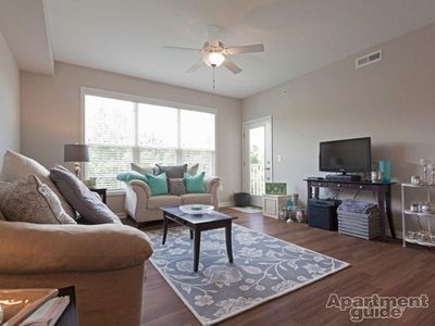 Building Photo - 6441 Archcrest Dr