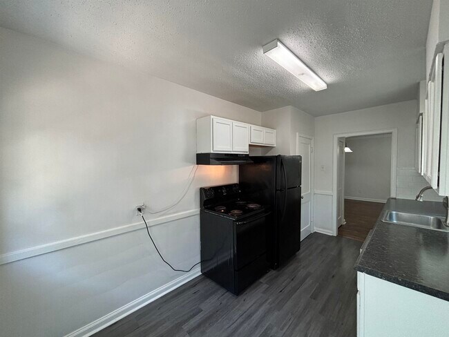 Foto del edificio - 378 N Highland St