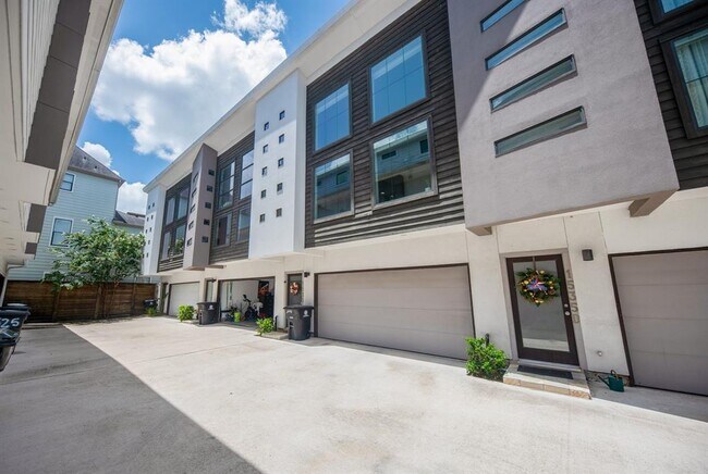 Foto del edificio - 1535 Birdsall St
