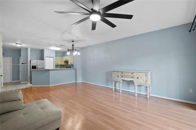 Building Photo - 6455 Catalina Ln