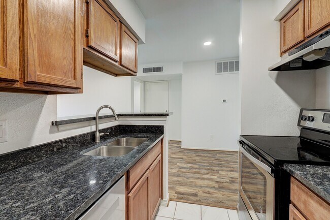 Foto del edificio - 11201 Lynbrook Dr