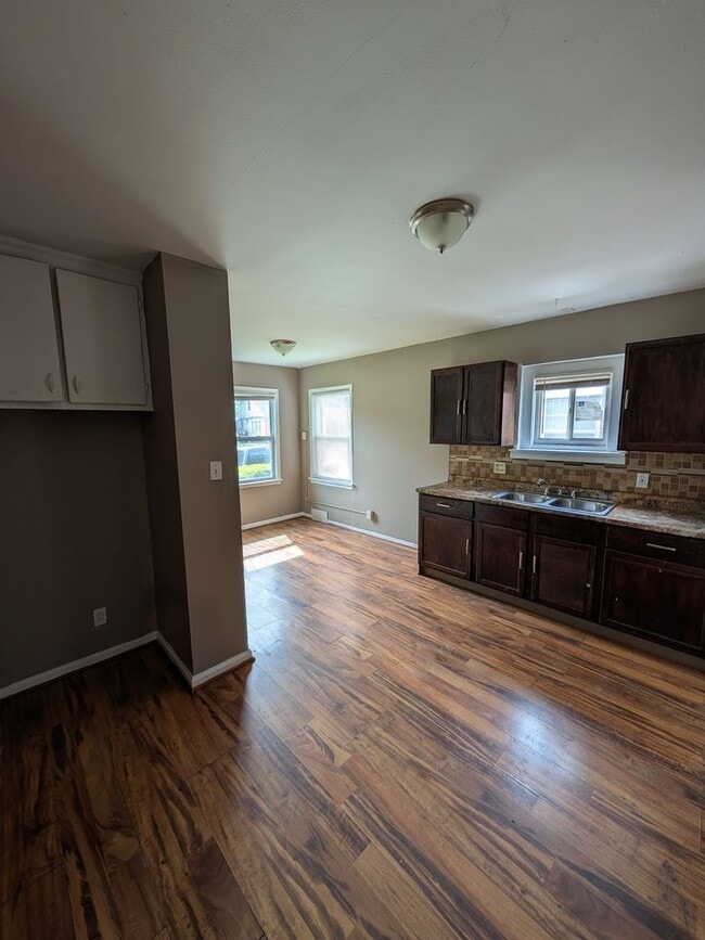 Building Photo - 18493 Fenmore- 2 BEDS & 1 BATH FOR RENT!