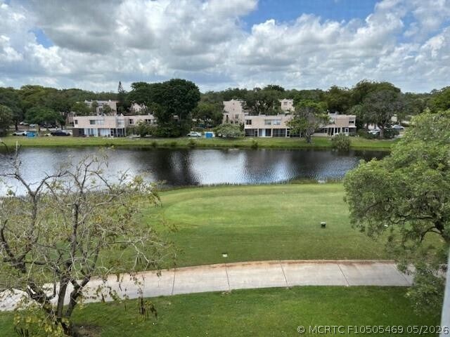 Foto del edificio - 1811 Sabal Palm Dr