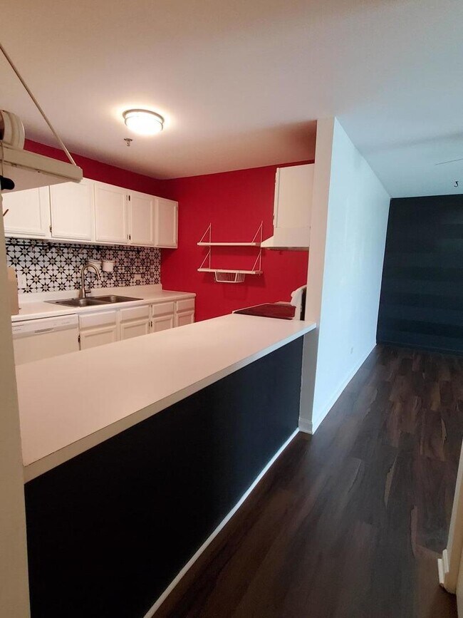 Foto del edificio - 3255 Kirchoff Rd