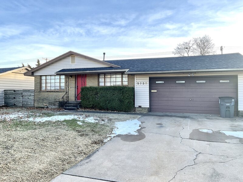 5728 E 25th Pl, Tulsa, OK 74114 House Rental in Tulsa, OK