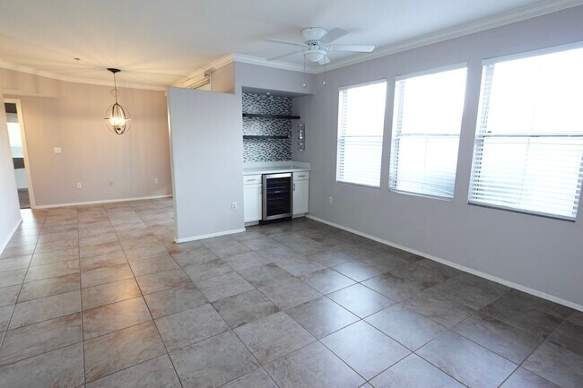 Foto del edificio - 2134 E Broadway Rd