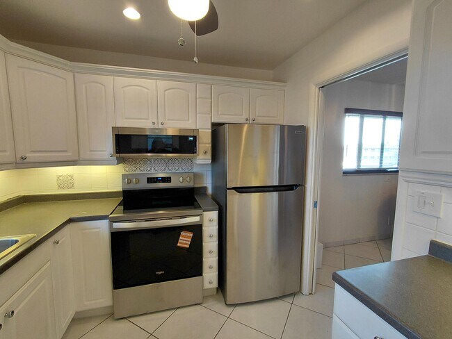 Foto del edificio - 5300 Washington St