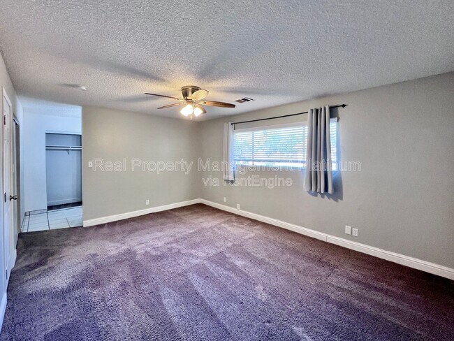 Foto del edificio - 404 N Villa Ave