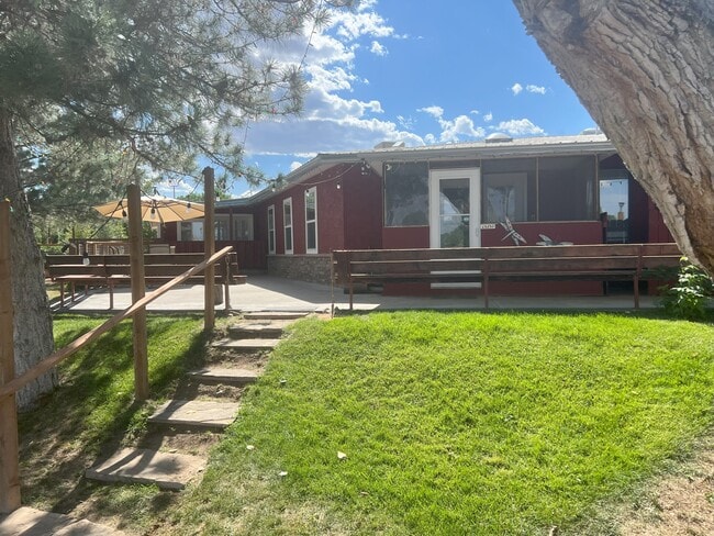 Building Photo - 677 US-50