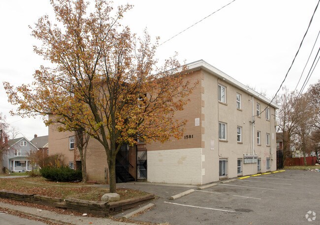 Foto del edificio - 1581 E Mound St