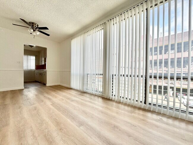Foto del edificio - 501 S Oxford Ave Los Angeles, CA 90020