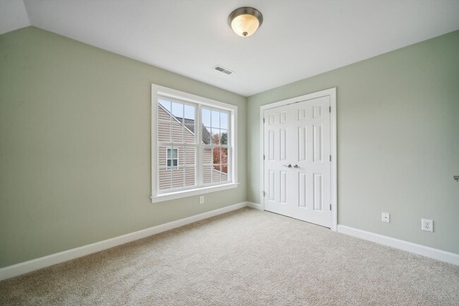 Building Photo - Welcome to Windmill Meadows!