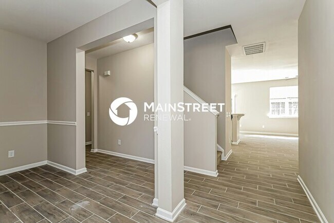 Foto del edificio - 4 Bedroom Pet-Friendly Home in CHARLOTTE, NC with Main Street Renewal