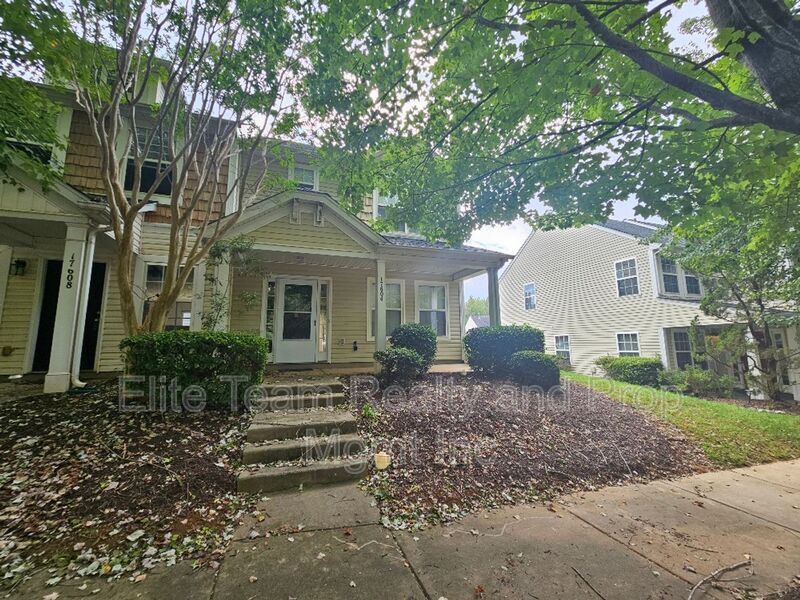 Foto principal - 17604 Caldwell Track Dr