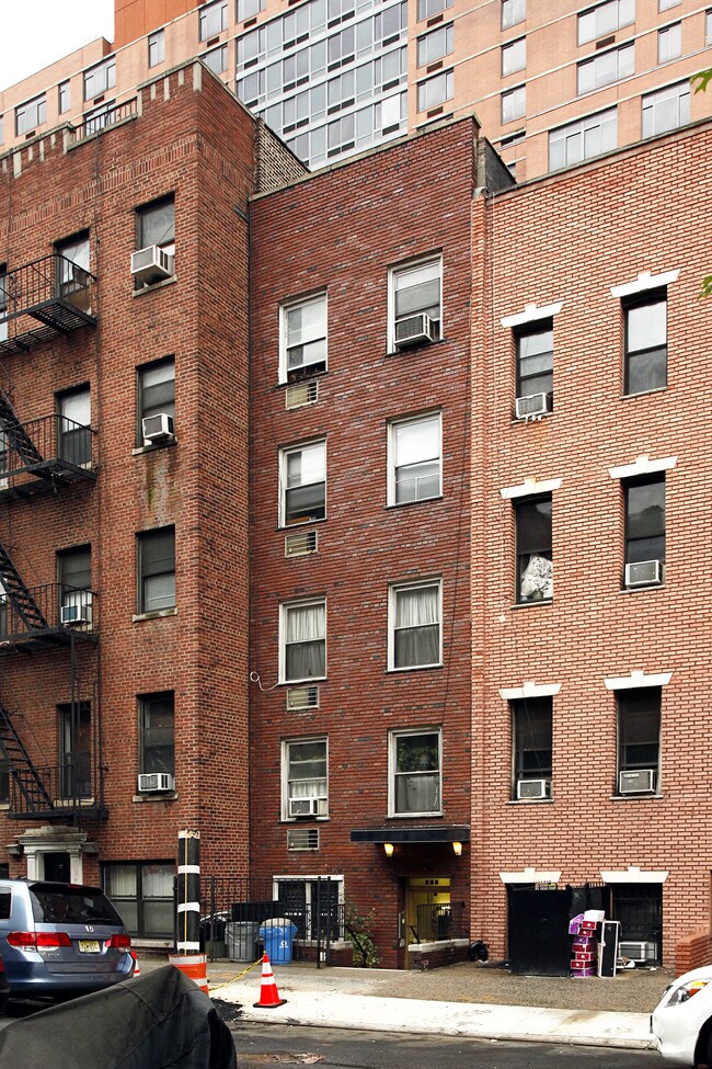 Building Photo - 243 E 33rd St