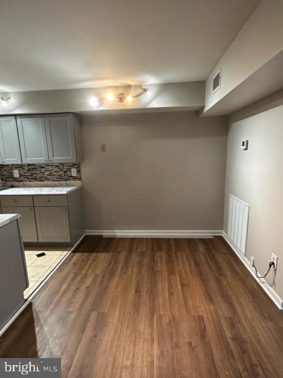 Building Photo - 2319 Freetown Ct