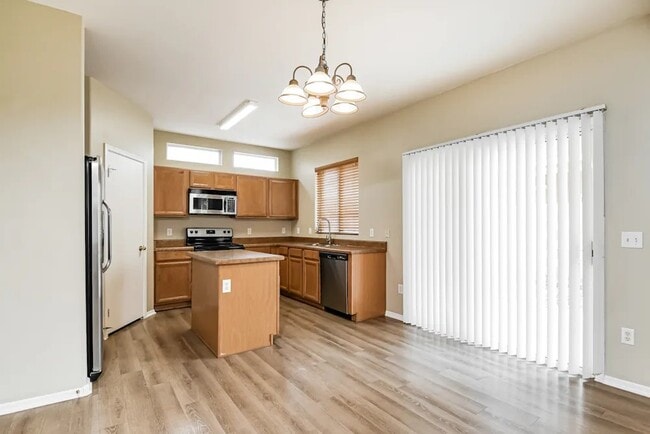 Building Photo - 4282 E Baylor Ln