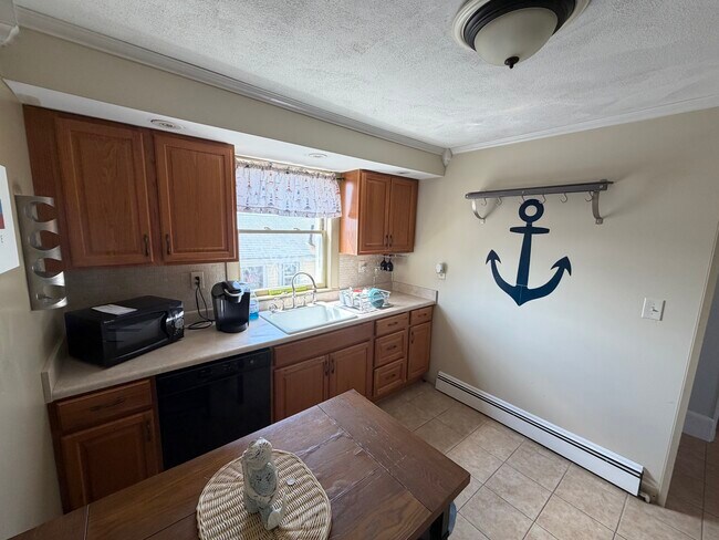 Cocina - 55 Brewster Ave