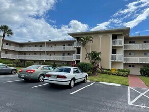 Building Photo - 2668 Garden Dr N