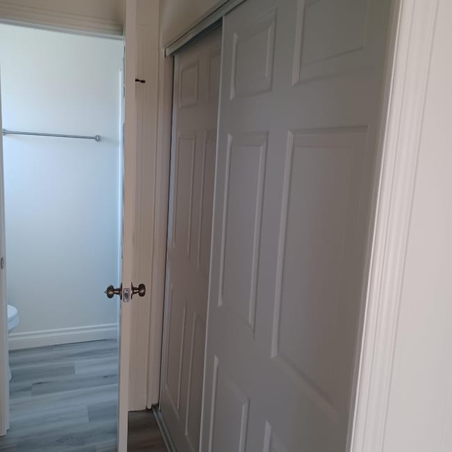 Foto del edificio - 4901 Heil Ave