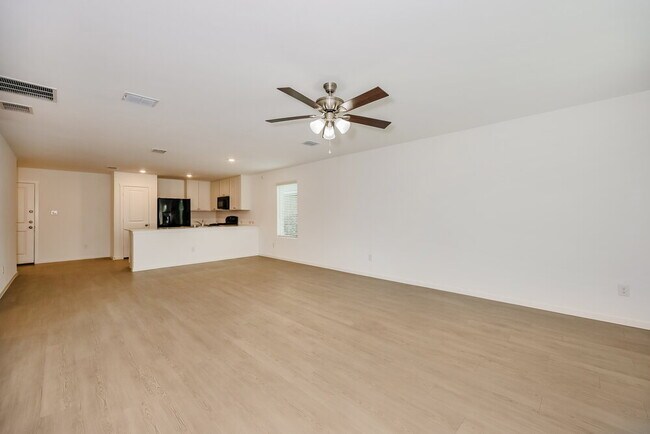 Foto del edificio - 1621 Sparrow Hawk Rd