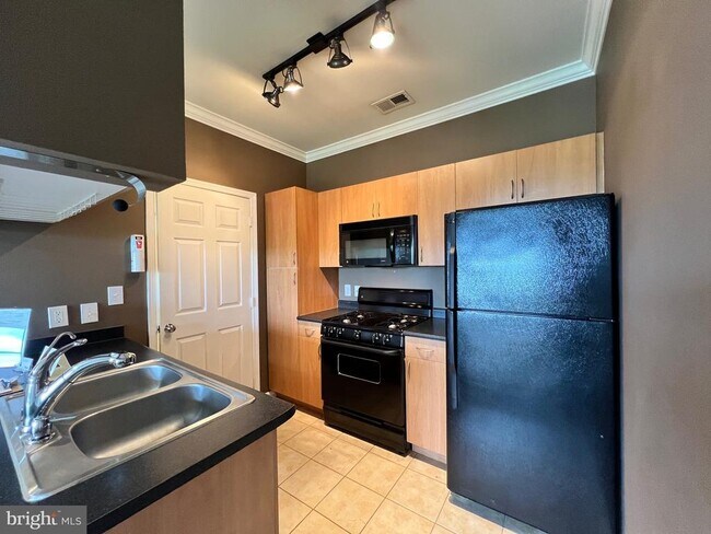 Foto del edificio - 13501 Derry Glen Ct