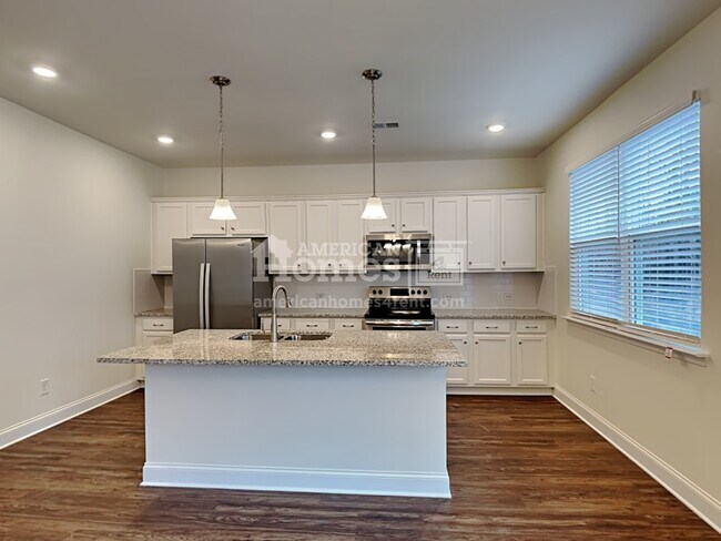 Building Photo - 8113 Brookbend Drive