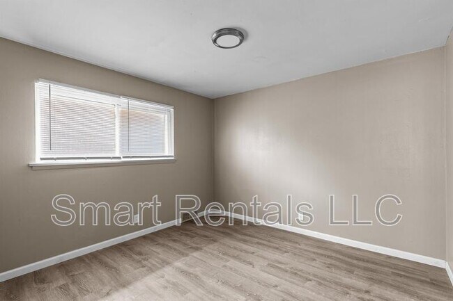 Foto del edificio - 4321 Morgan Ford Rd