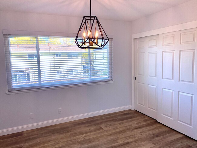 Foto del edificio - Beautifully Remodeled 5 Bed 2 Bath Home in Cambrian Area of San Jose