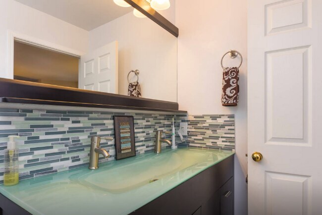 Master Bath - 11707 Acacia Ave