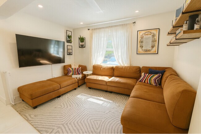 Foto del edificio - 2395 NE 184th Terrace