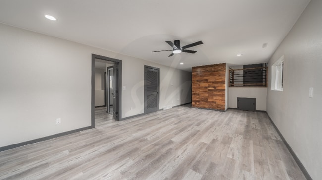 Building Photo - 1050 Valkenburg Dr