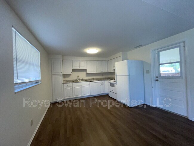 Foto del edificio - 303 Thornwood Way