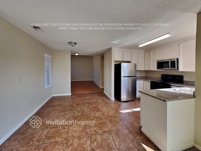 Building Photo - 3442 Chandler Cir
