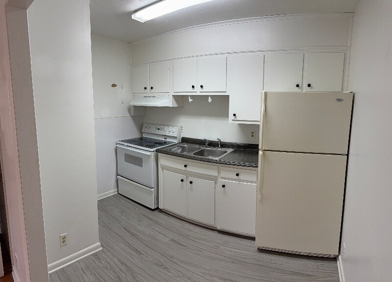 Foto principal - 202 E Washington St