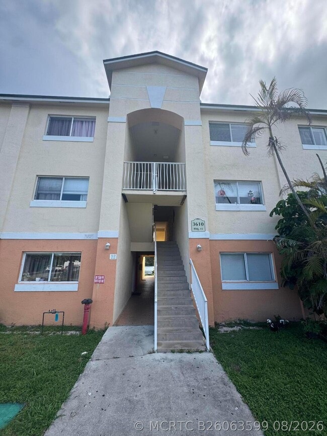 Building Photo - 3610 N 56th Ave