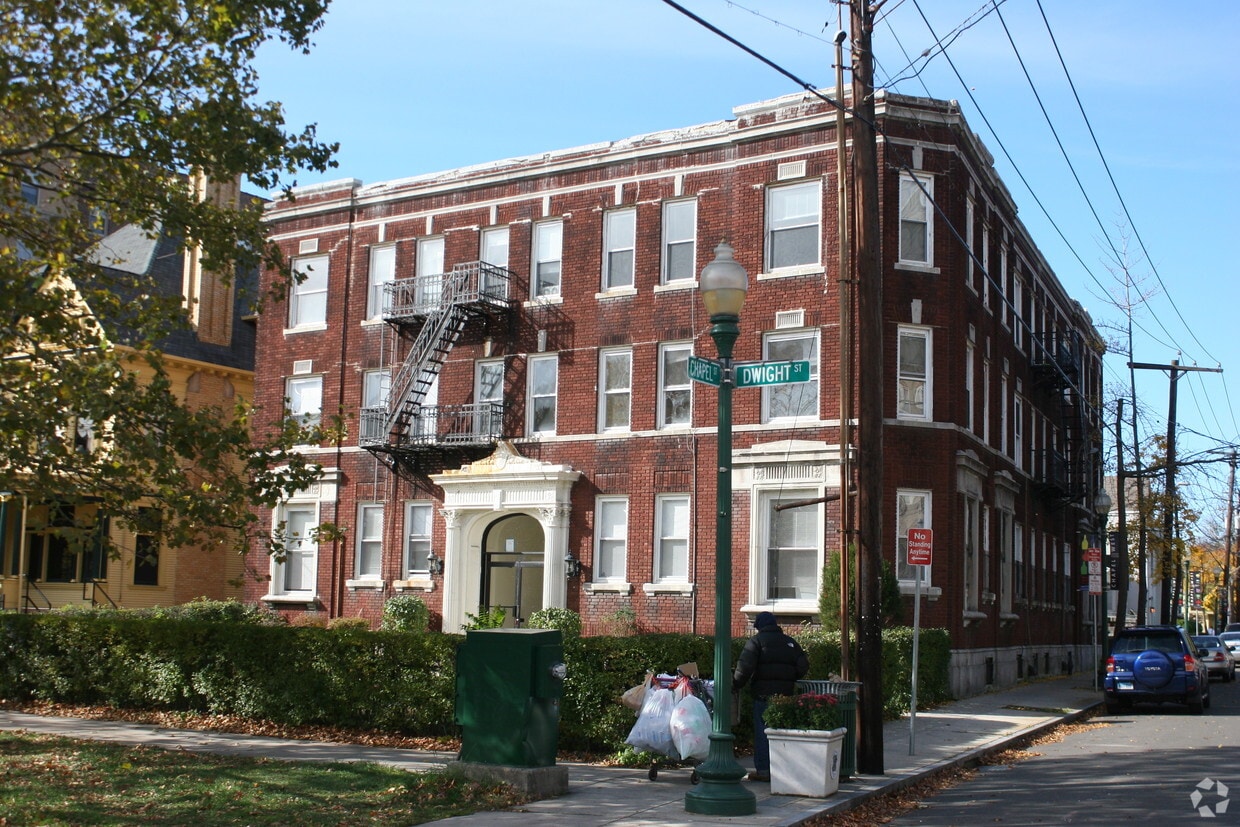 136 Dwight Apartments New Haven, CT