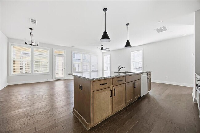 Foto del edificio - 1222 Westshore Dr