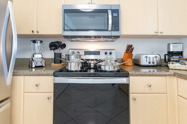 Foto del edificio - 2280 SW 32nd Ave