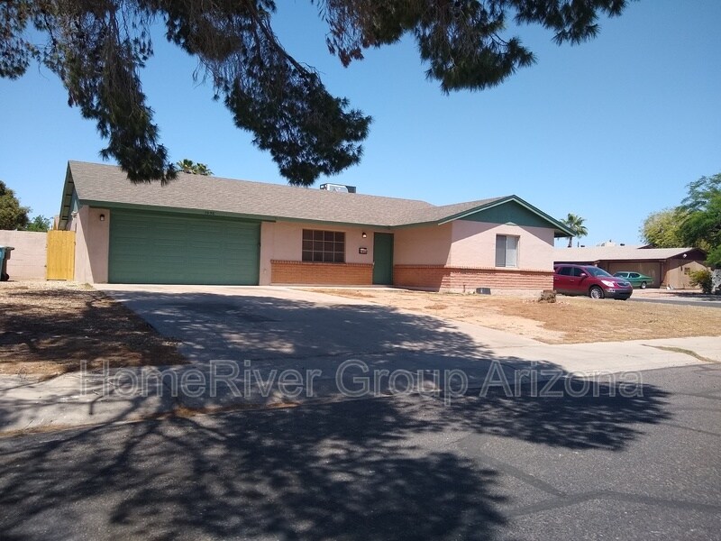 7956 W Montecito Ave, Phoenix, AZ 85033 House for Rent in Phoenix, AZ