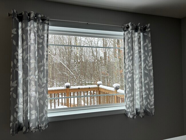 Foto del edificio - 544 Tolend Rd