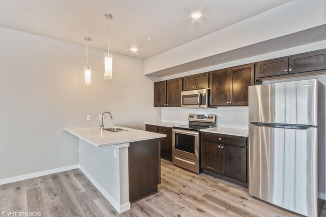 Foto del edificio - Big Ben Townhomes - 2 Bedroom/1.5 Bathroom