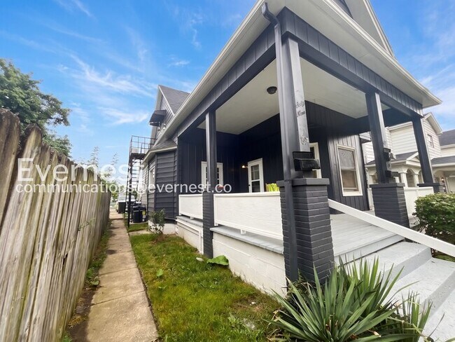 Foto del edificio - 67 N Harris Ave