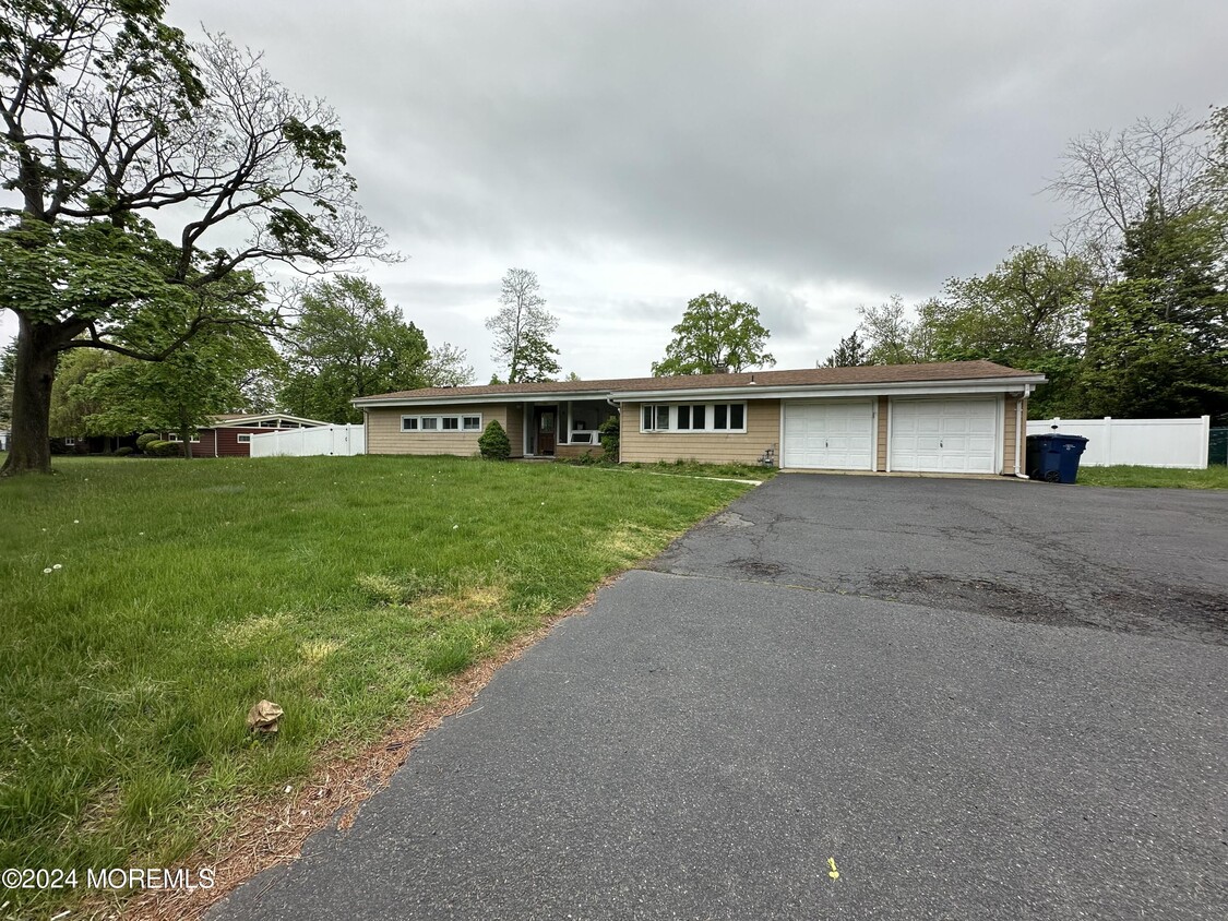Primary Photo - 602 Deal Rd