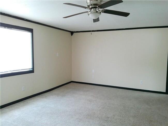 Building Photo - 610 Don Patricio Unit A - 2/Bed 1/Bath $97...